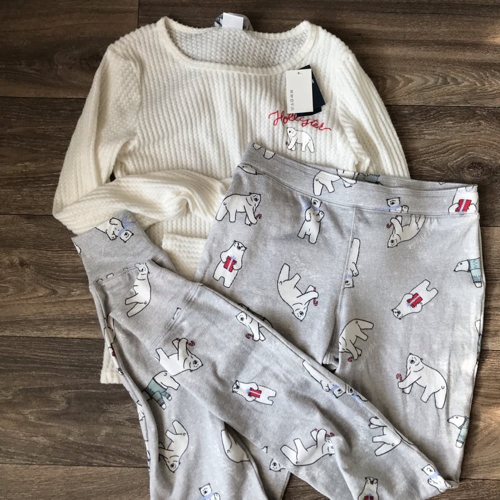 NWT Hollister Christmas Pajama Set